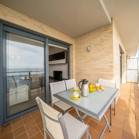 In With Beachfront Views *