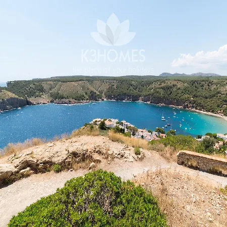 In With Beachfront Views Appartement L' Escala